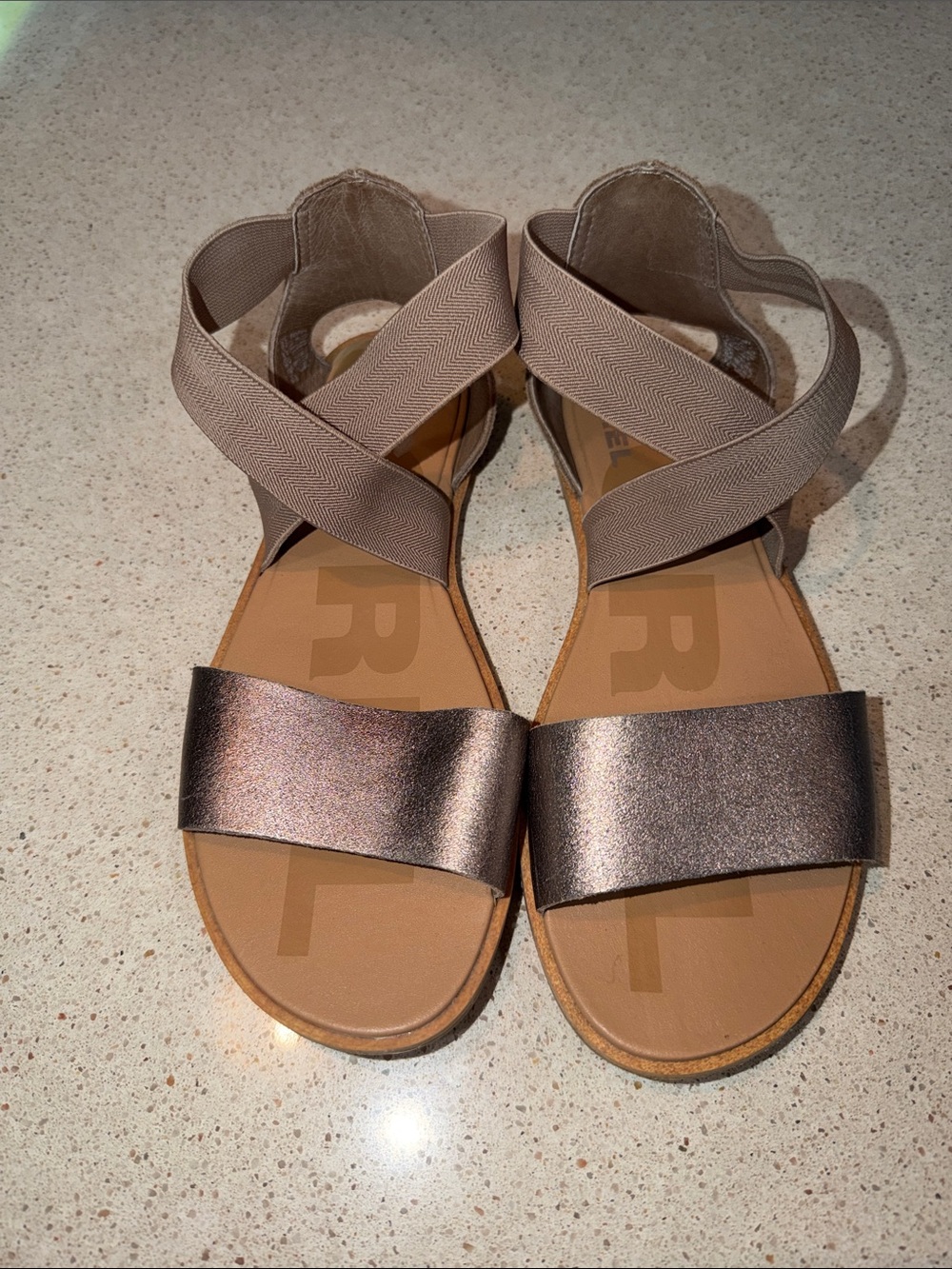 Sorel Women’s Sandals Size 8.5 Metallic Bronze Taupe Elastic Comfort Sandals